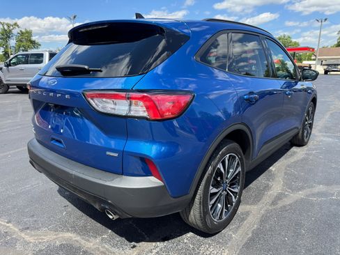 Used 2022 Ford Escape SE w/ SE Sport Appearance Package FWD image 7