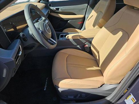 New 2025 Hyundai Sonata Limited image 4