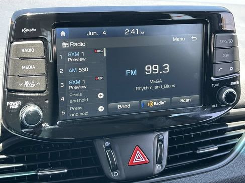 Used 2020 Hyundai Elantra GT w/ Style Package 02 FWD image 26