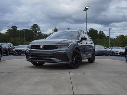 Used 2023 Volkswagen Tiguan SE R-Line