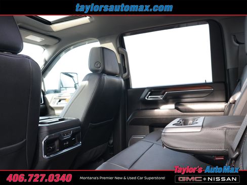 Used 2024 GMC Sierra 3500 Denali w/ Denali Reserve Package image 39