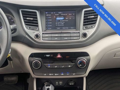 Used 2018 Hyundai Tucson SEL FWD image 17