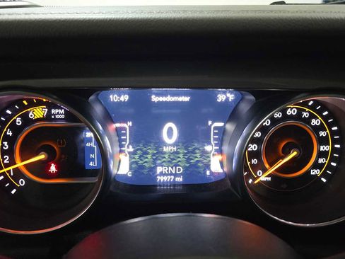 Used 2019 Jeep Wrangler Unlimited Sahara image 26