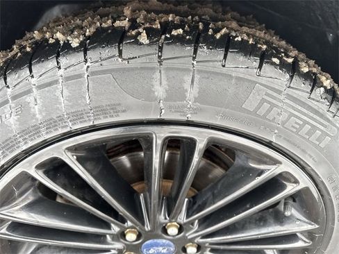 Used 2014 Ford Fusion SE w/ Equipment Group 202A image 9