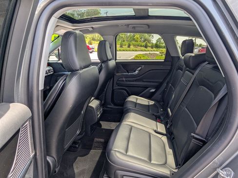 Used 2022 Lincoln Corsair Reserve w/ Elements Package image 15