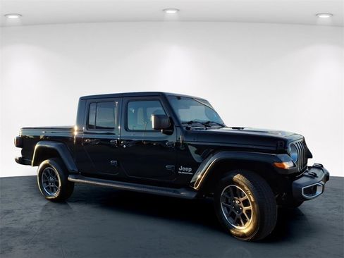 Used 2020 Jeep Gladiator Overland w/ Popular Equipment Package image 5