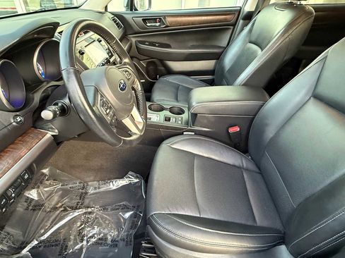 Used 2016 Subaru Outback 3.6R Limited w/ Popular Package #4 image 15