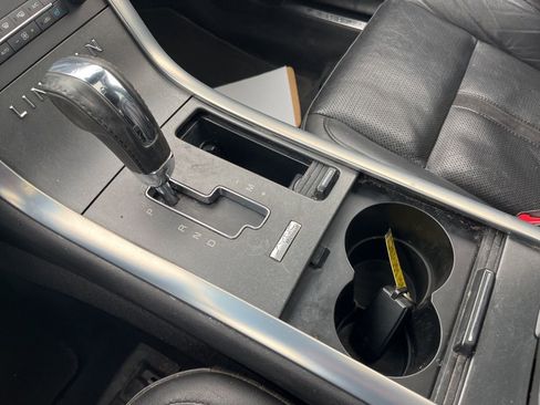 Used 2009 Lincoln MKS AWD image 20