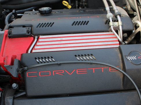 Used 1996 Chevrolet Corvette Convertible RWD image 20