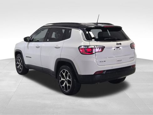 Certified 2025 Jeep Compass Limited AWD/4WD image 6