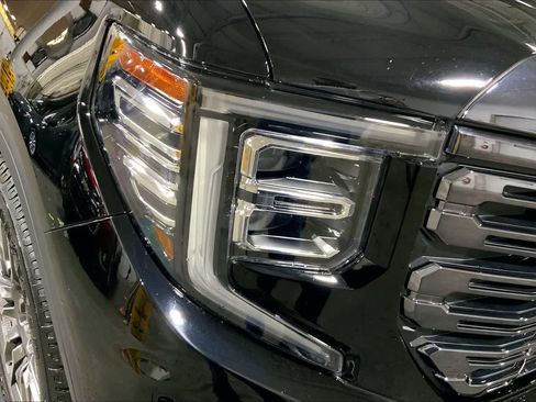 Used 2023 GMC Sierra 1500 Denali Ultimate AWD/4WD image 28