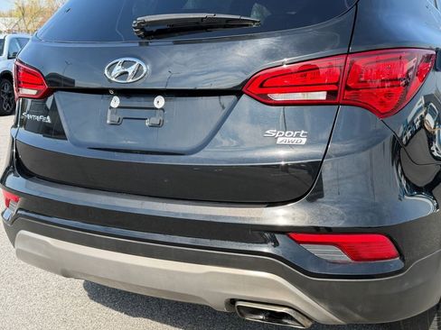 Used 2017 Hyundai Santa Fe Sport image 12