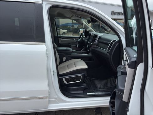 Used 2024 RAM 1500 Limited AWD/4WD image 15