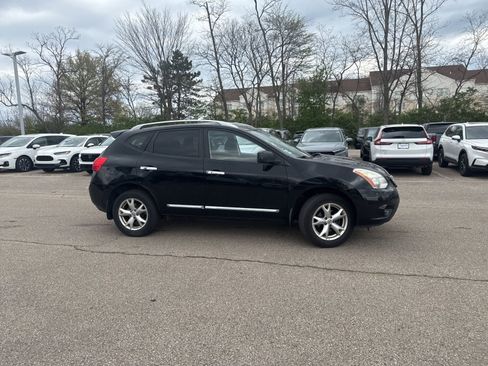 Used 2011 Nissan Rogue SV image 25