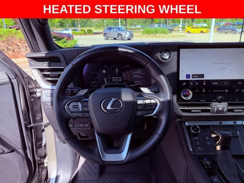 Used 2025 Lexus GX 550 AWD/4WD image 15