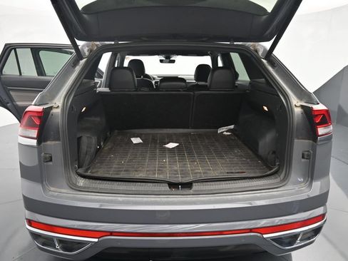 Used 2022 Volkswagen Atlas Cross Sport SEL R-Line AWD/4WD image 18