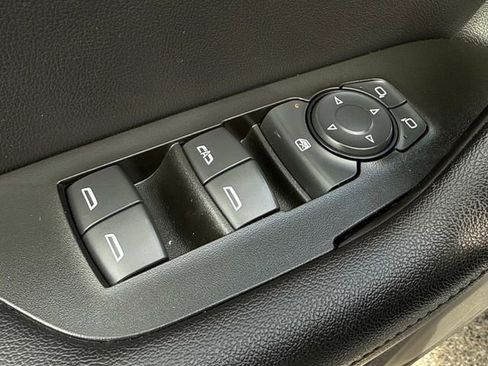 Used 2021 Chevrolet Blazer LT image 23