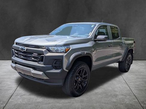 Used 2025 Chevrolet Colorado Trail Boss AWD/4WD image 8