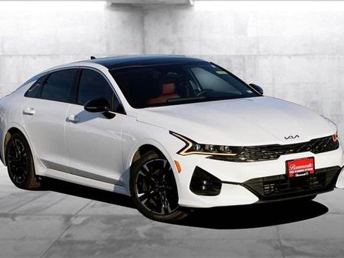 Used 2023 Kia K5 GT-Line image 2
