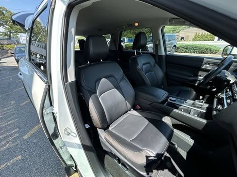 Certified 2024 Nissan Pathfinder SL AWD/4WD image 26