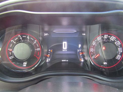 Used 2021 Dodge Challenger SXT w/ Driver Convenience Group image 24