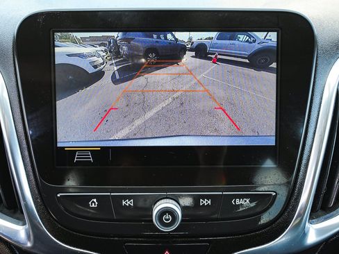 Used 2019 Chevrolet Equinox LT w/ Sun & Navigation Package AWD/4WD image 31