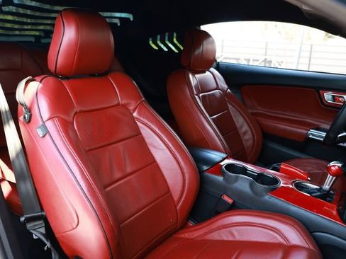 Used 2020 Ford Mustang GT RWD image 19