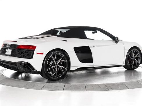 Used 2023 Audi R8 V10 performance RWD image 5