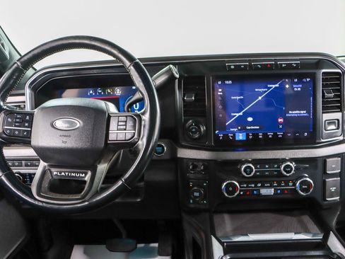 Used 2024 Ford F250 Platinum image 18