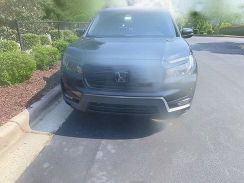 Used 2023 Honda Ridgeline Black Edition image 6