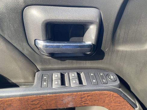 Used 2018 GMC Sierra 1500 SLE w/ SLE Value Package image 23