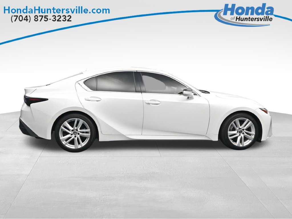 Used 2024 Lexus IS 300 w/ Comfort Package RWD image 9