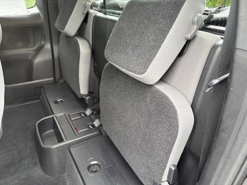 Used 2021 Toyota Tacoma SR RWD image 15