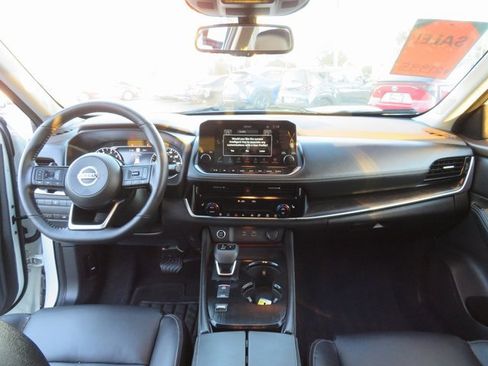 Used 2021 Nissan Rogue SL w/ Premium Package image 20