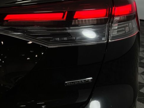 Used 2024 Audi Q4 e-tron Premium Plus w/ Premium Plus image 14