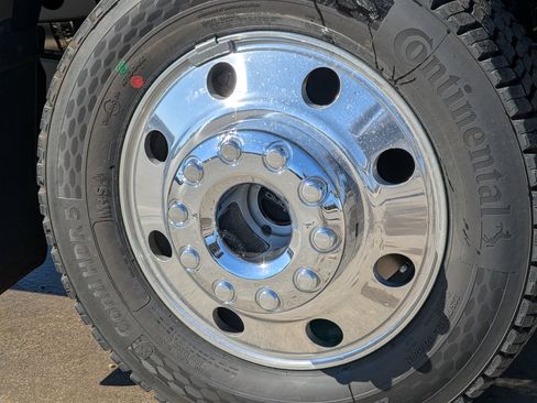 New 2026 Ford F450 XLT w/ 360-Degree Camera Package image 9