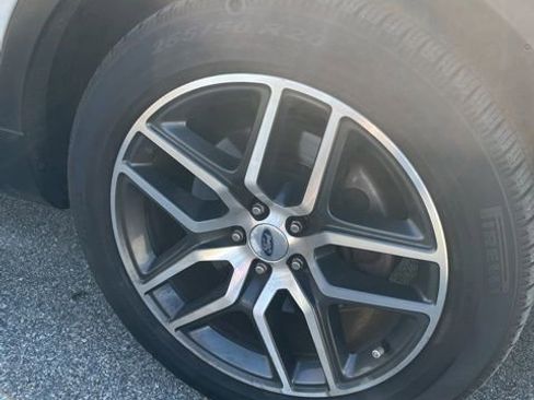 Used 2017 Ford Explorer Sport w/ Equipment Group 401A image 11