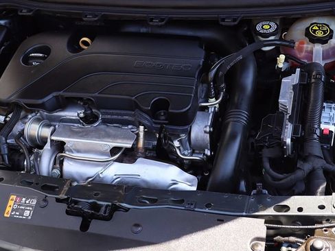 Used 2019 Chevrolet Cruze LT w/ Convenience Package FWD image 57