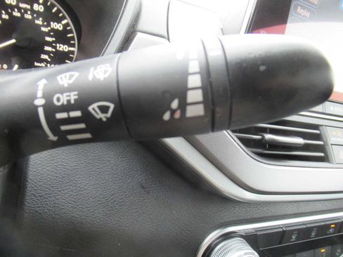 Used 2023 Nissan Altima 2.5 SR image 27