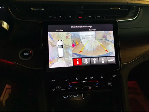 Used 2023 Jeep Grand Cherokee L Summit image 23