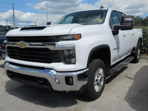 Certified 2025 Chevrolet Silverado 2500 LT w/ Convenience Package AWD/4WD image 2