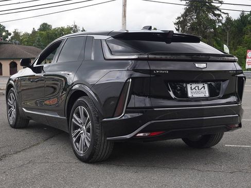 Used 2024 Cadillac Lyriq Luxury RWD image 13