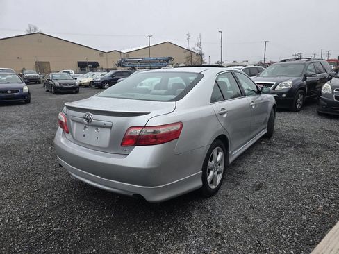 Used 2008 Toyota Camry SE FWD image 9