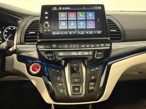 Used 2026 Honda Odyssey Elite image 18