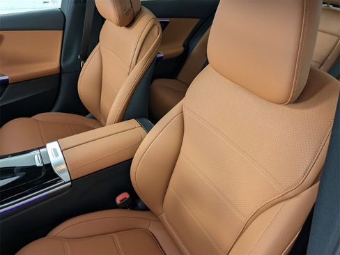 New 2025 Mercedes-Benz C 300 Sedan image 8