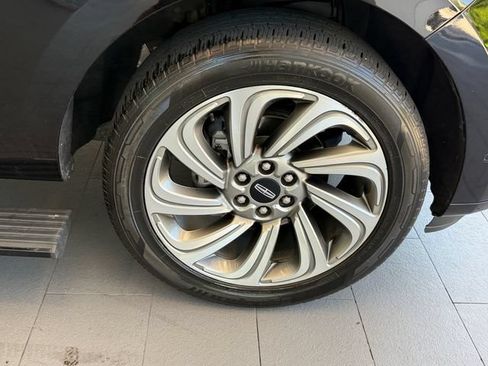 Used 2022 Lincoln Navigator L Reserve RWD image 16