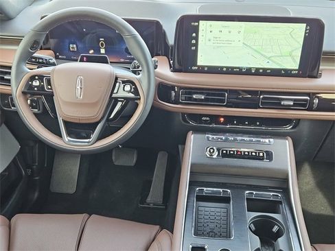 New 2026 Lincoln Aviator Reserve image 25