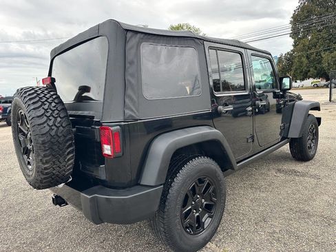Used 2015 Jeep Wrangler Unlimited Sport image 9