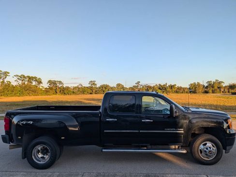 Used 2014 GMC Sierra 3500 Denali image 5
