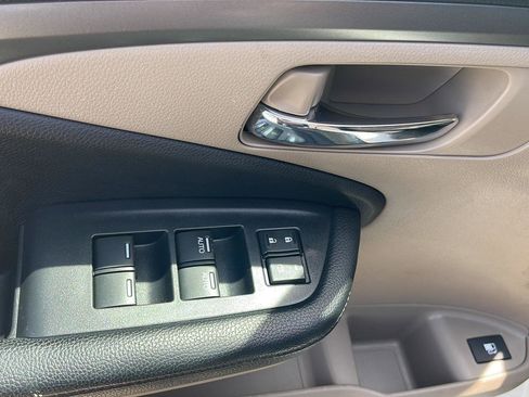 Used 2019 Honda Pilot LX image 22